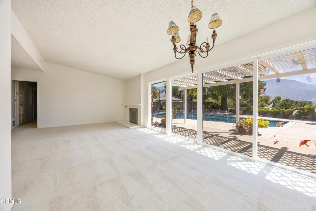 9424 Crystal View Drive Property Photo 11