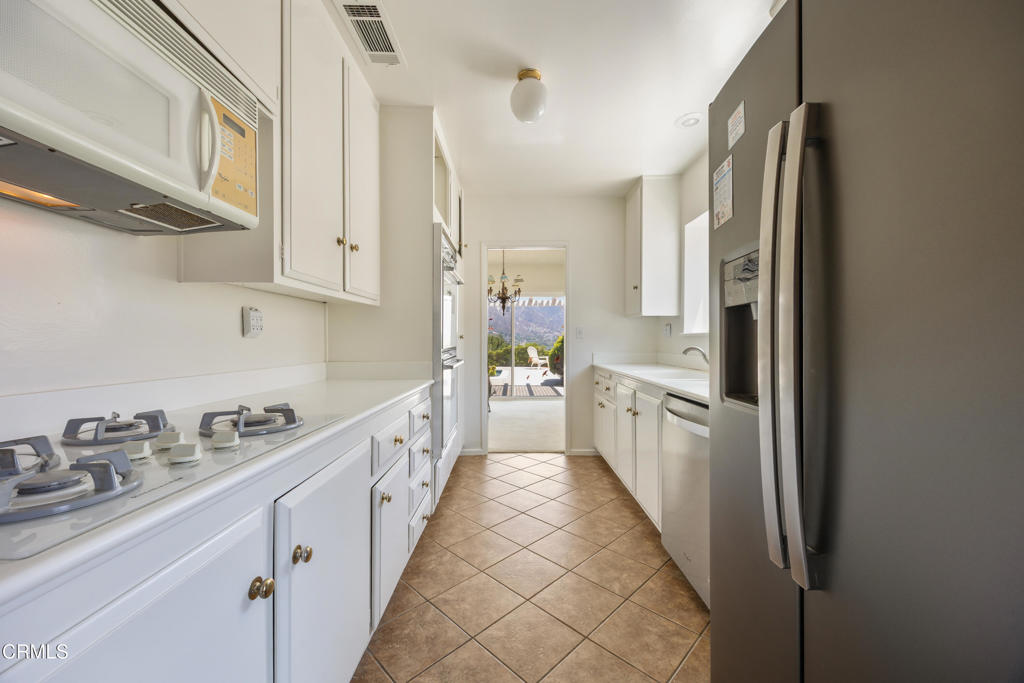 9424 Crystal View Drive Property Photo 14