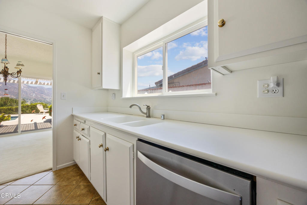 9424 Crystal View Drive Property Photo 15