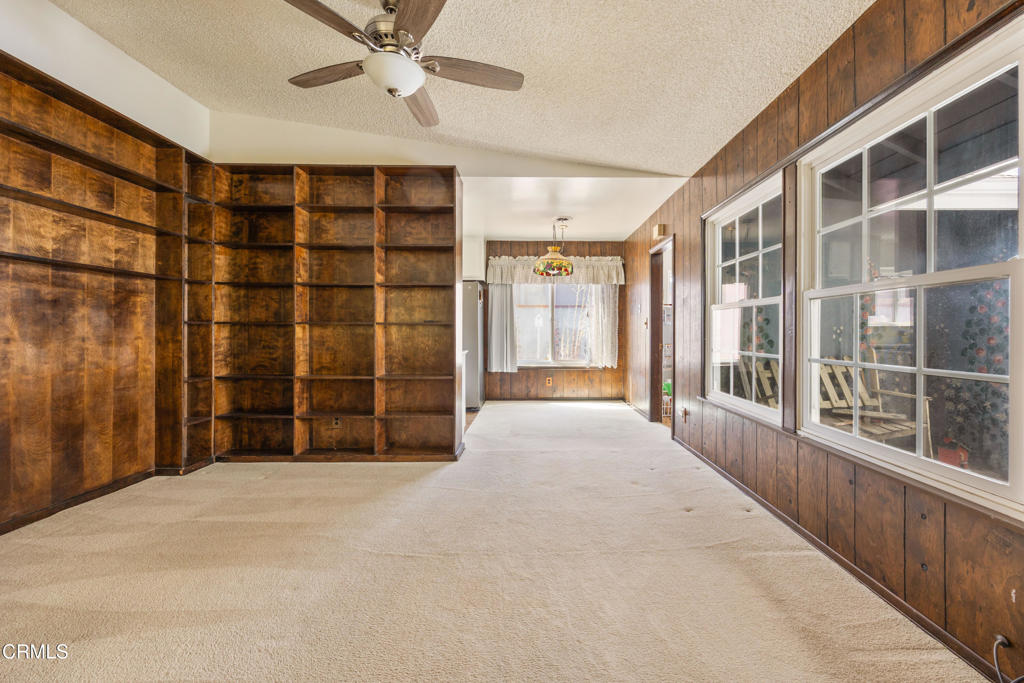 9424 Crystal View Drive Property Photo 17