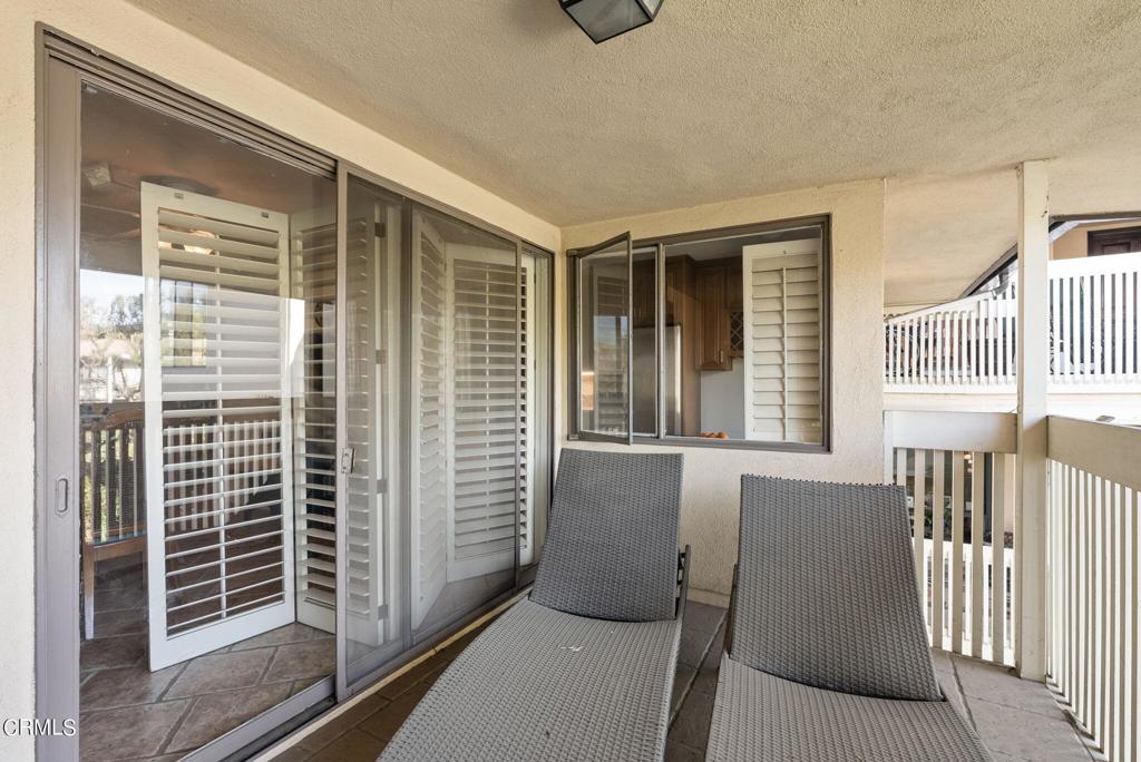 945 S Orange Grove Boulevard E Property Photo 13