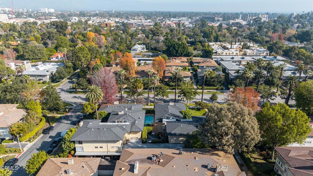 945 S Orange Grove Boulevard E Property Photo 23
