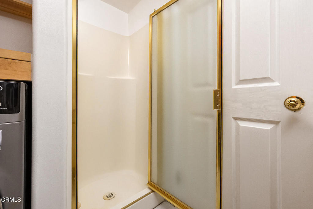 607 W Duarte Road D Property Photo 23