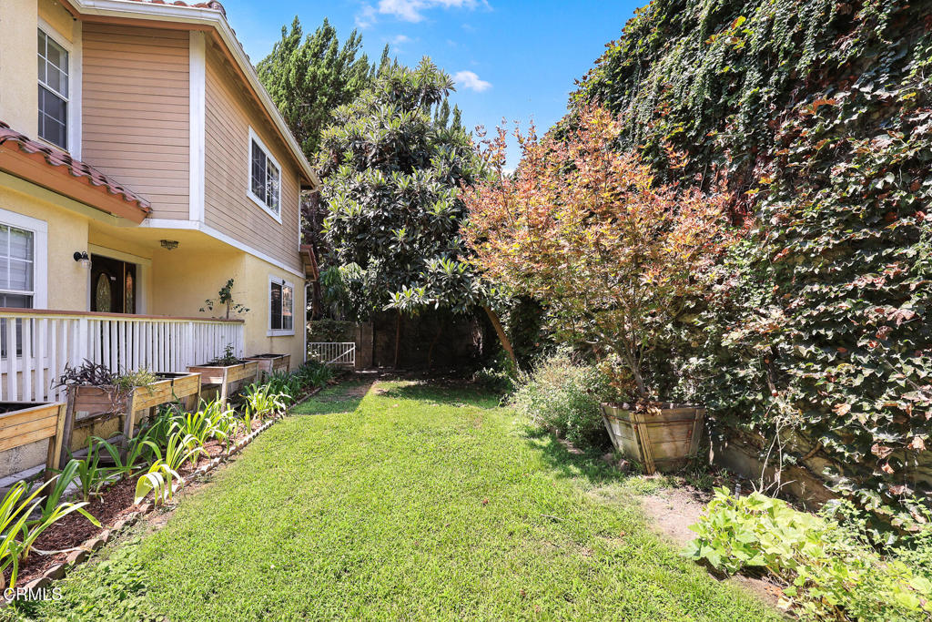 607 W Duarte Road D Property Photo 41