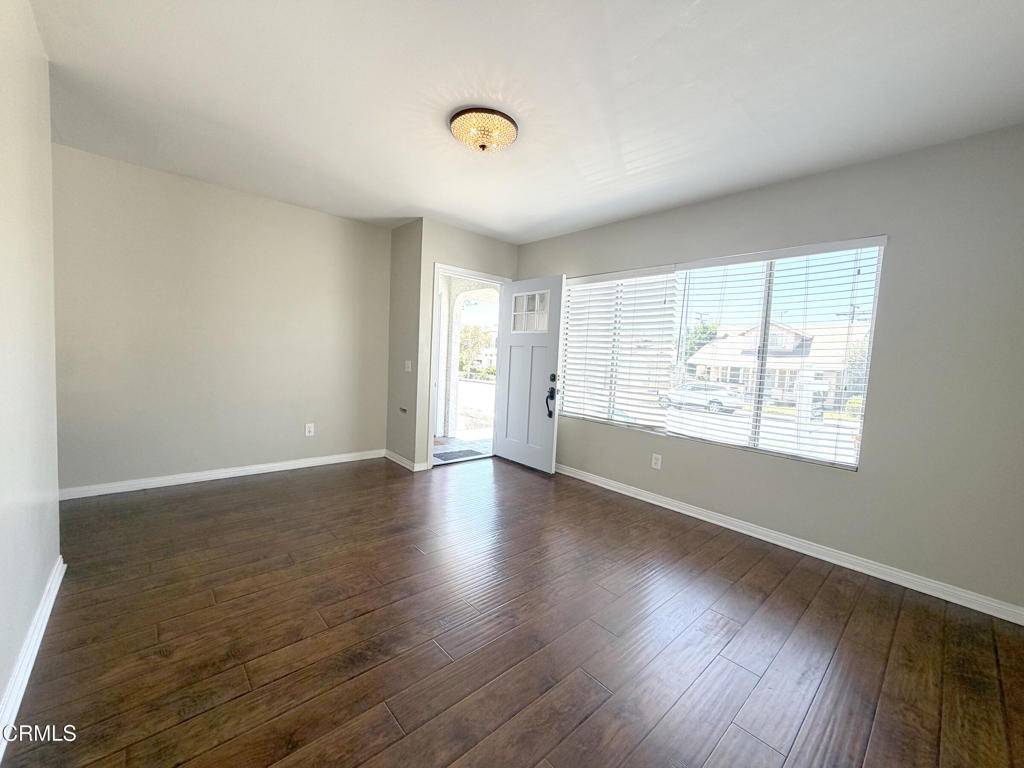 156 S Pacific Avenue Property Photo 5
