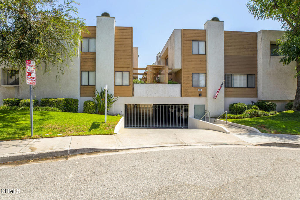 714 N Howard H