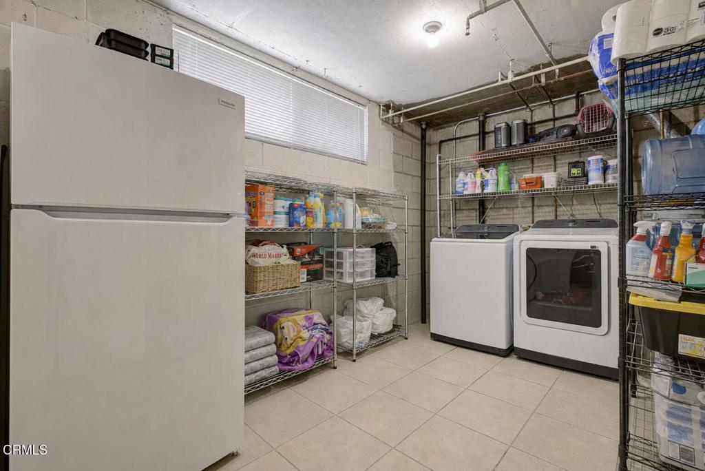 714 N Howard H Property Photo 32