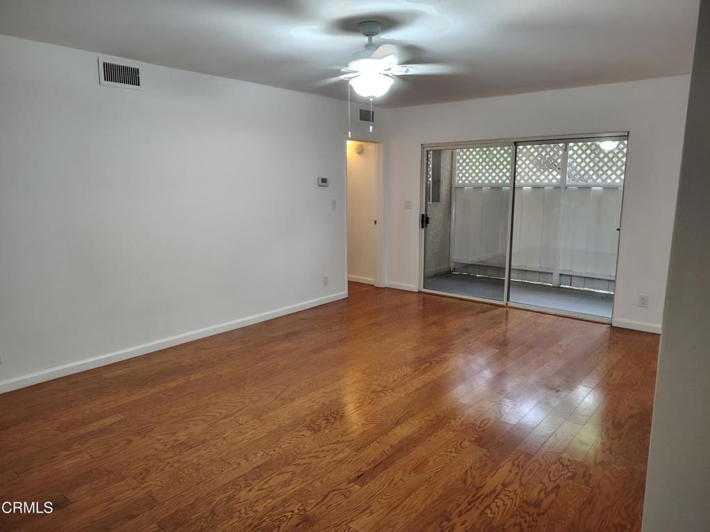 18307 Burbank 51 Property Photo 3