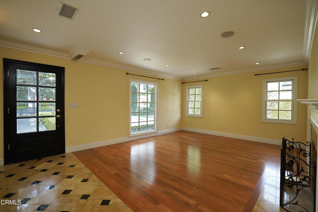 2340 Brigden Road Property Photo 3