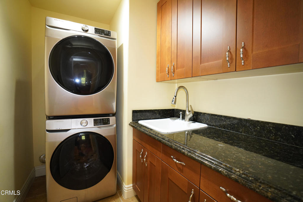 2340 Brigden Road Property Photo 15