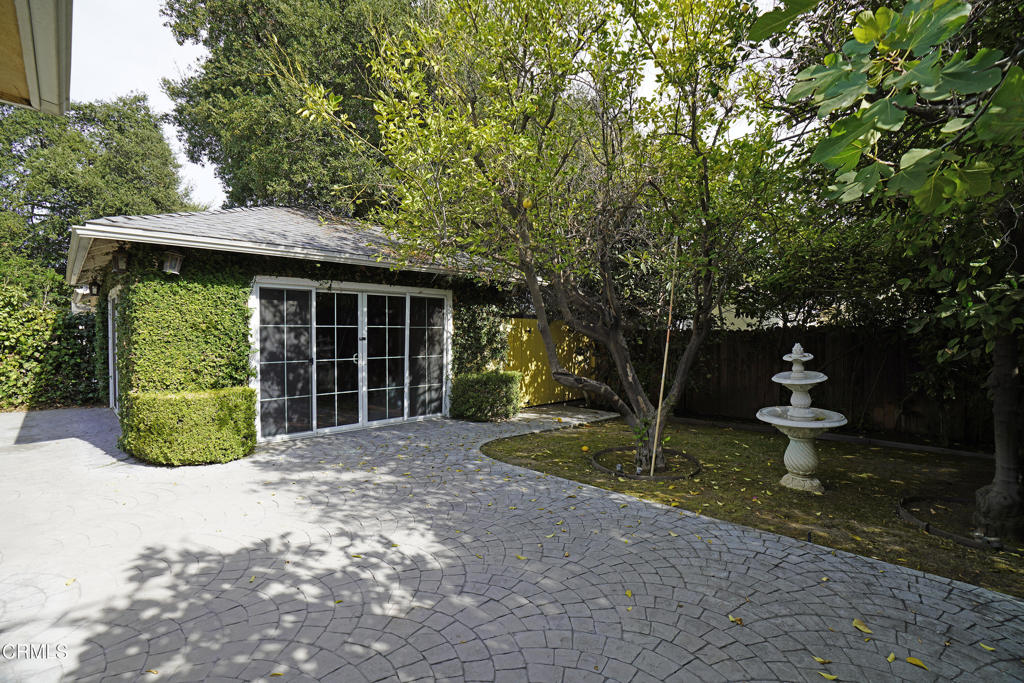 2340 Brigden Road Property Photo 18