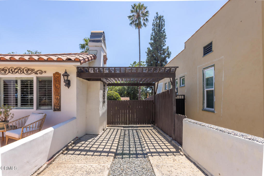 474 Colman Street Property Photo 6