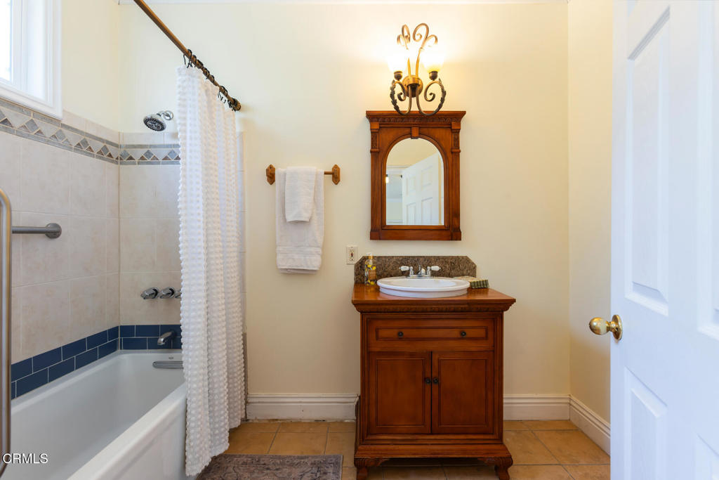 474 Colman Street Property Photo 20
