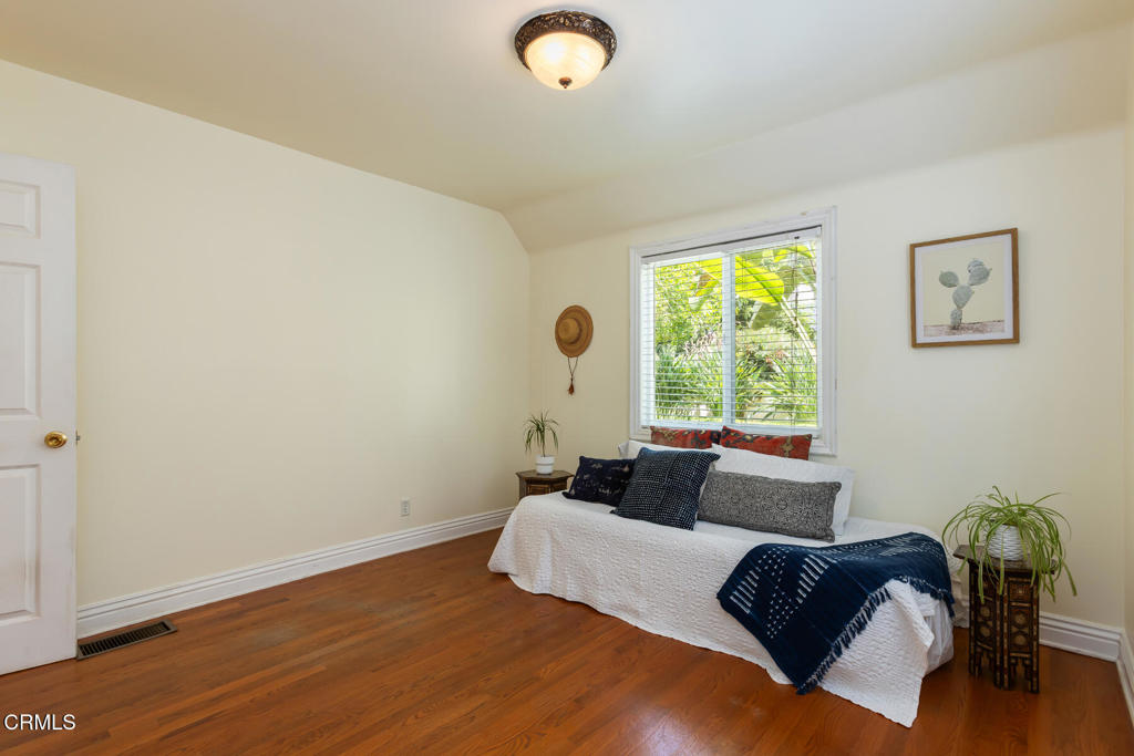 474 Colman Street Property Photo 28