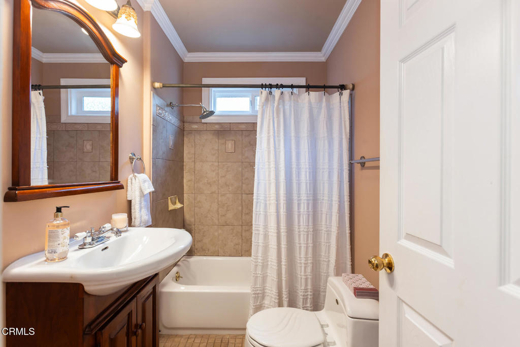474 Colman Street Property Photo 29
