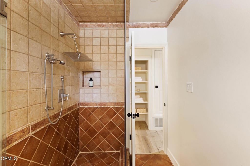 4558 Don Pio Drive Property Photo 29