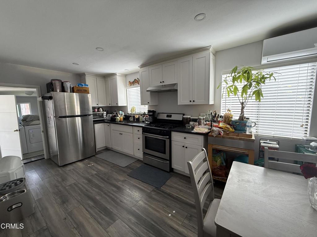 301 W Adams Avenue Property Photo 1