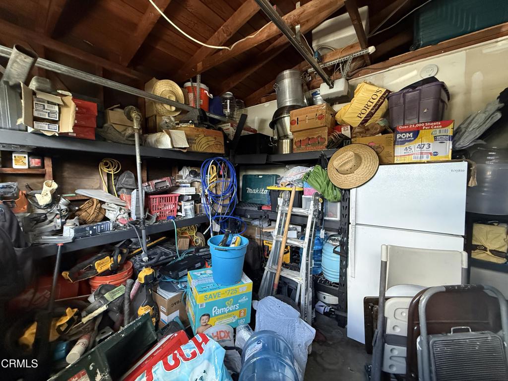 301 W Adams Avenue Property Photo 17