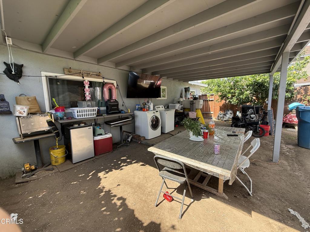 301 W Adams Avenue Property Photo 18