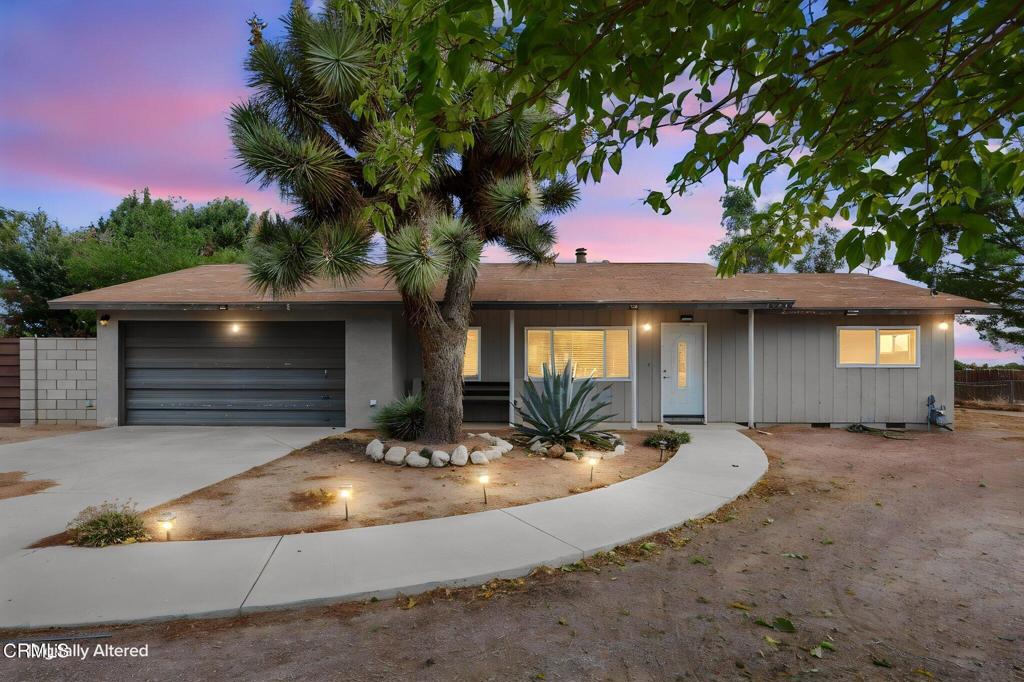 15424 Mesquite Street Property Photo 1