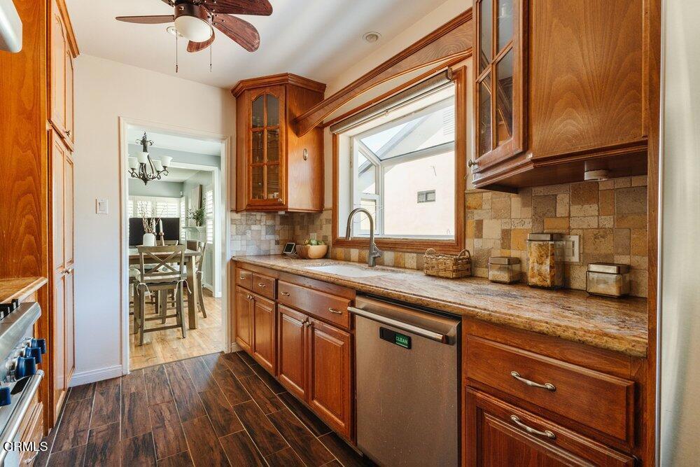 245 Laun Street Property Photo 10