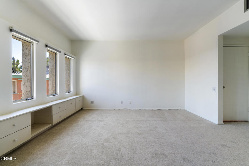 960 San Pasqual 205 Property Photo 23