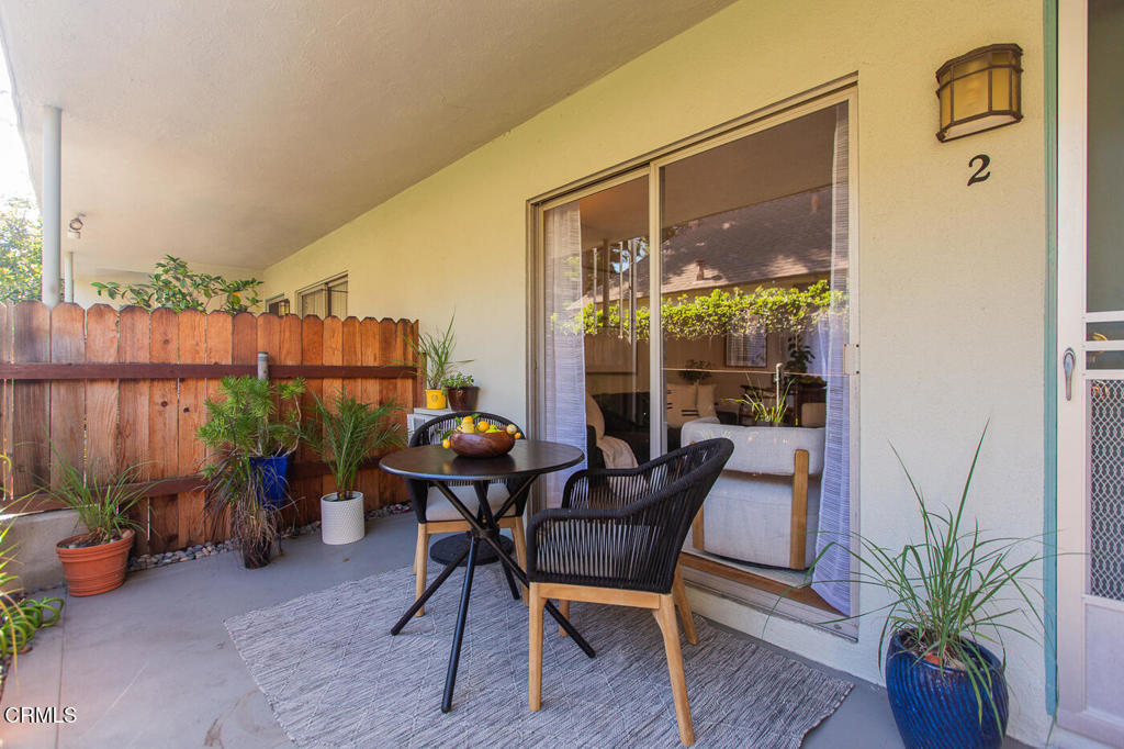 537 S Euclid Avenue 2 Property Photo 3