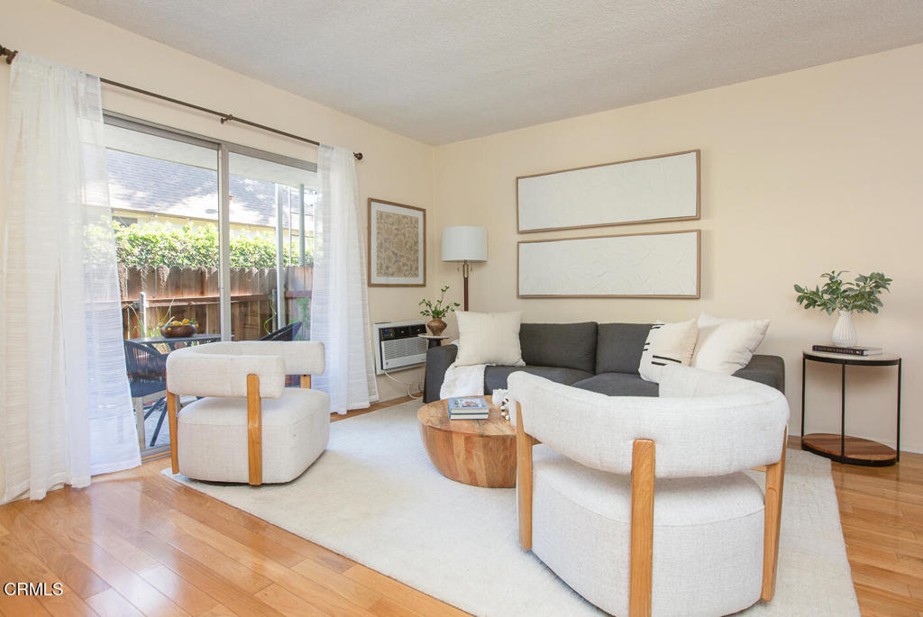 537 S Euclid Avenue 2 Property Photo 5