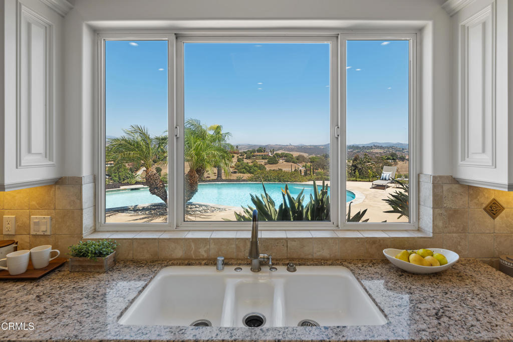 4284 Fallsbrae Road Property Photo 16