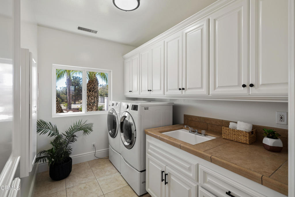 4284 Fallsbrae Road Property Photo 33