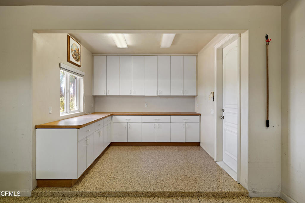 4284 Fallsbrae Road Property Photo 45