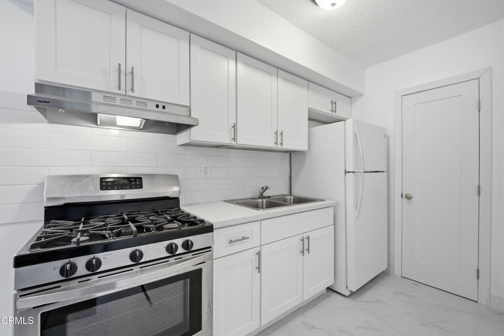 1127 1131 E Garvey Avenue N Property Photo 22