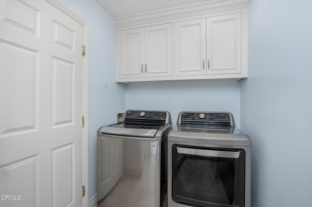 1095 Linda Glen Drive Property Photo 19
