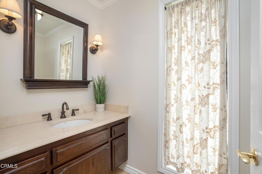 1095 Linda Glen Drive Property Photo 21