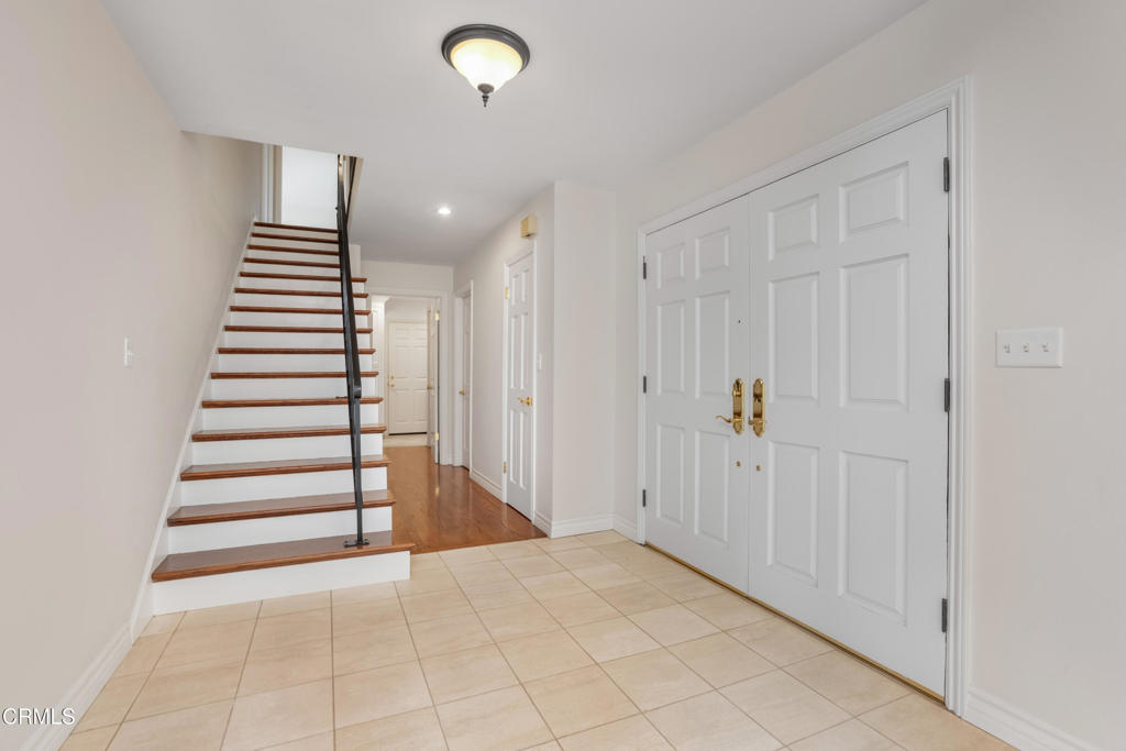 1095 Linda Glen Drive Property Photo 22