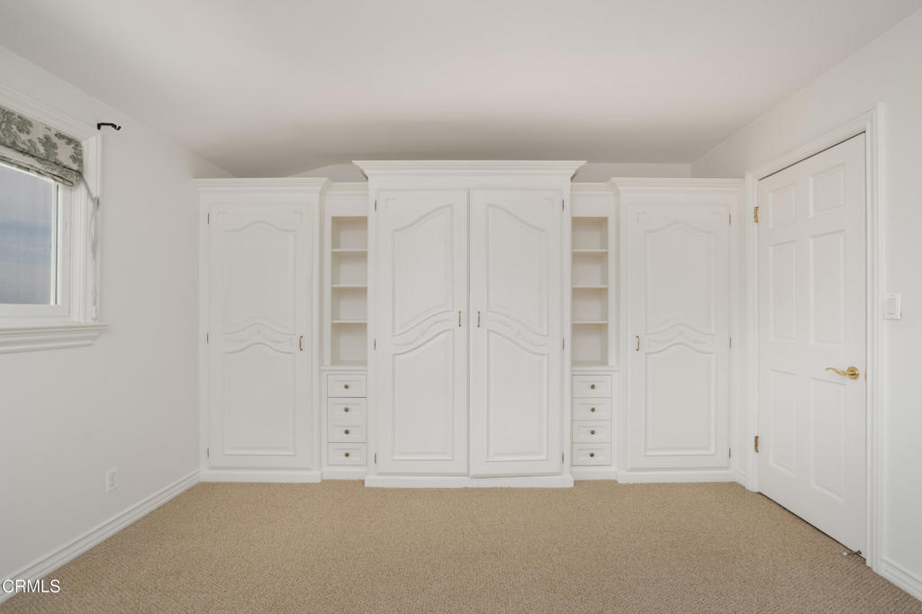 1095 Linda Glen Drive Property Photo 33