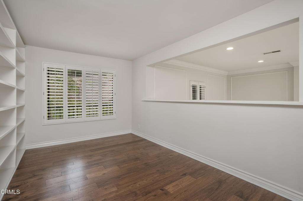 1095 Linda Glen Drive Property Photo 41