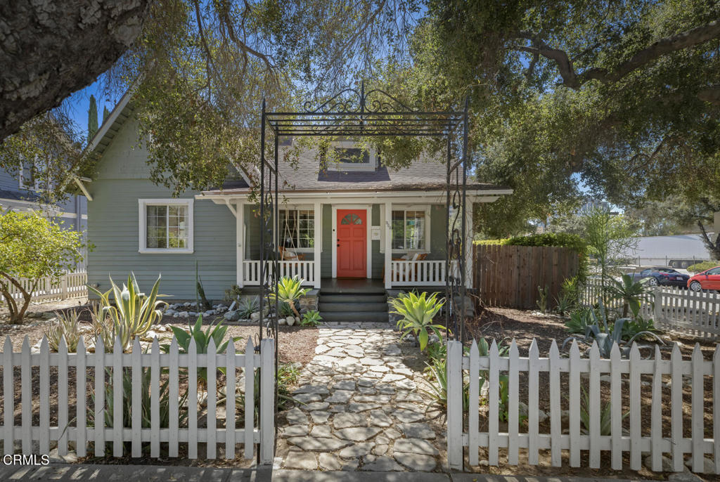 956 E Villa Street Property Photo 1