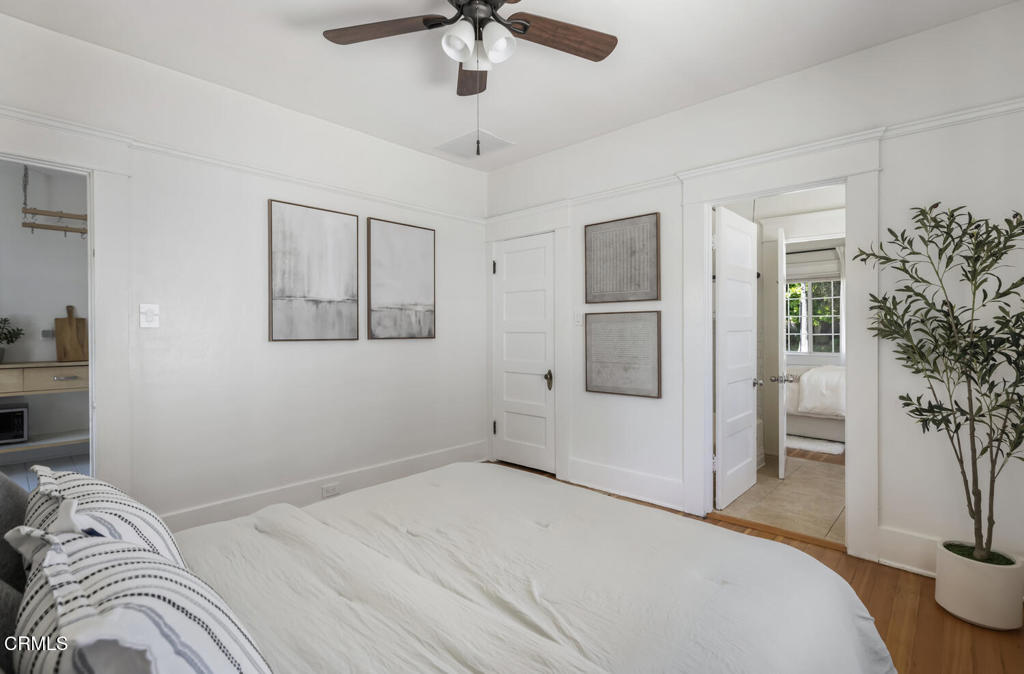 956 E Villa Street Property Photo 18