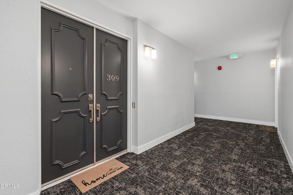 700 S Lake Avenue 309 Property Photo 25