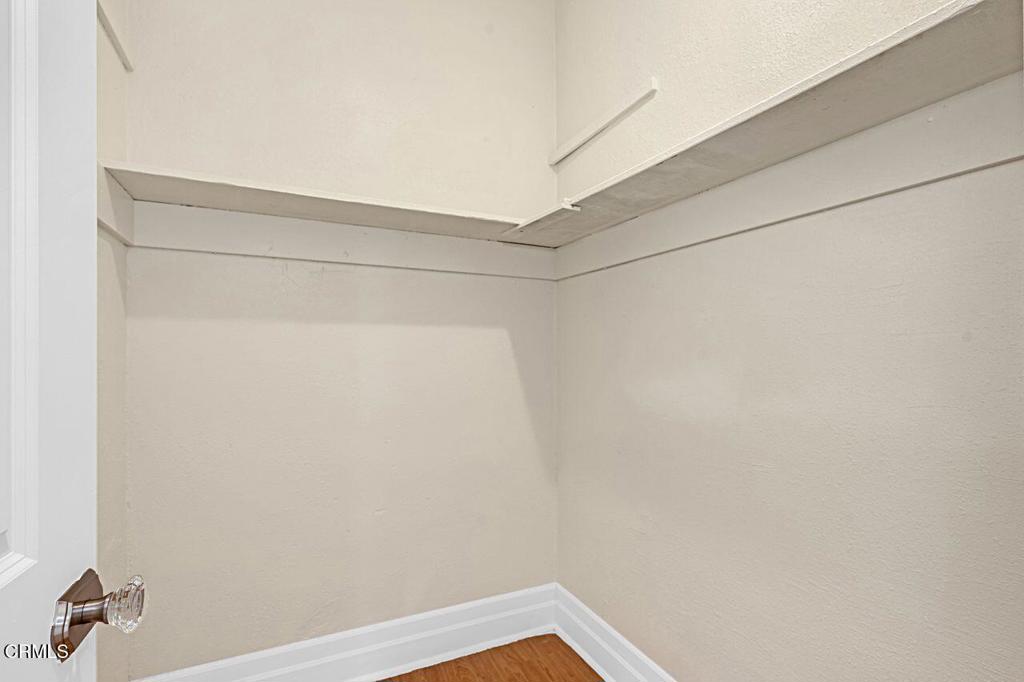 655 E 50th Street Property Photo 12