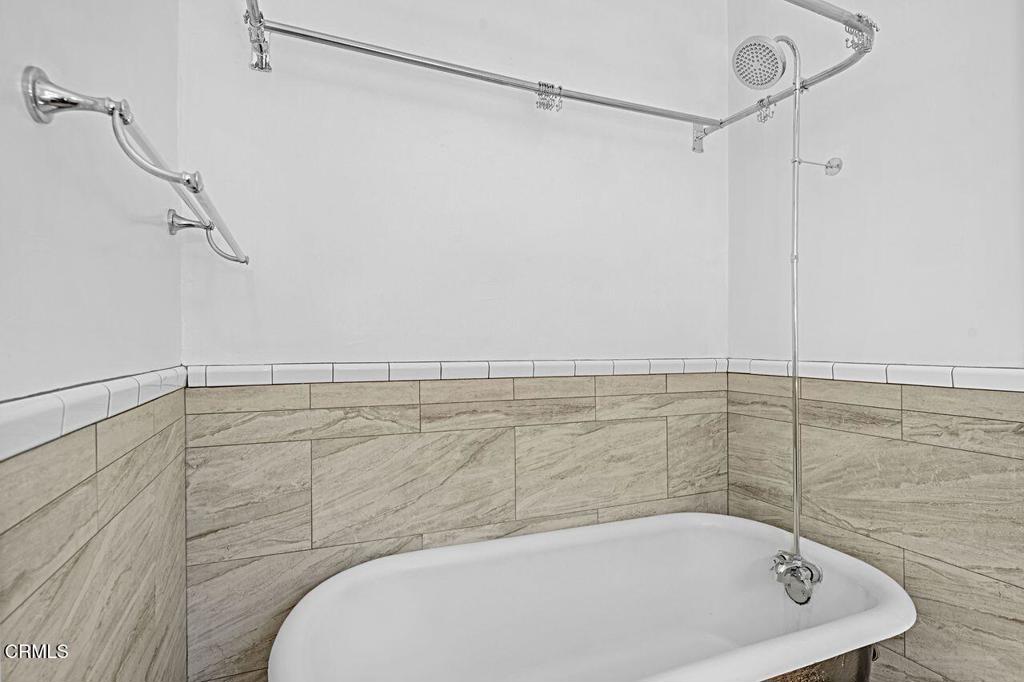 655 E 50th Street Property Photo 14