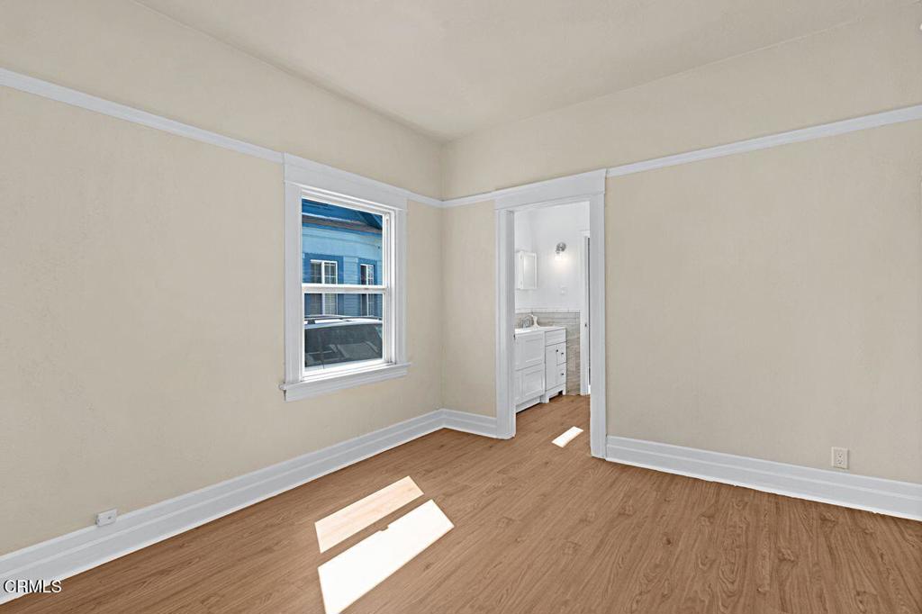 655 E 50th Street Property Photo 15