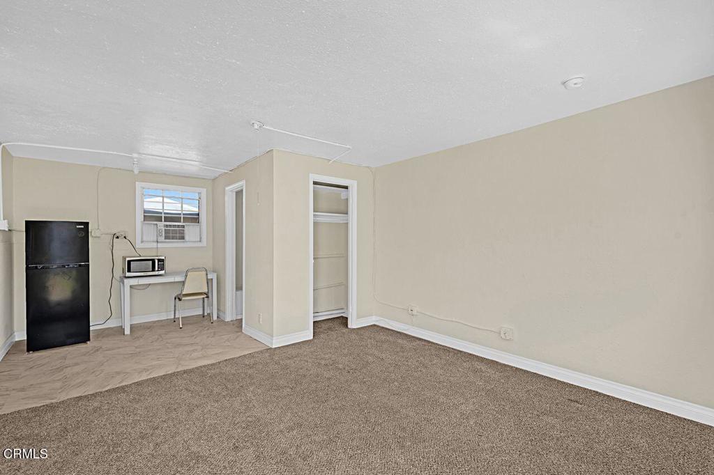 655 E 50th Street Property Photo 19
