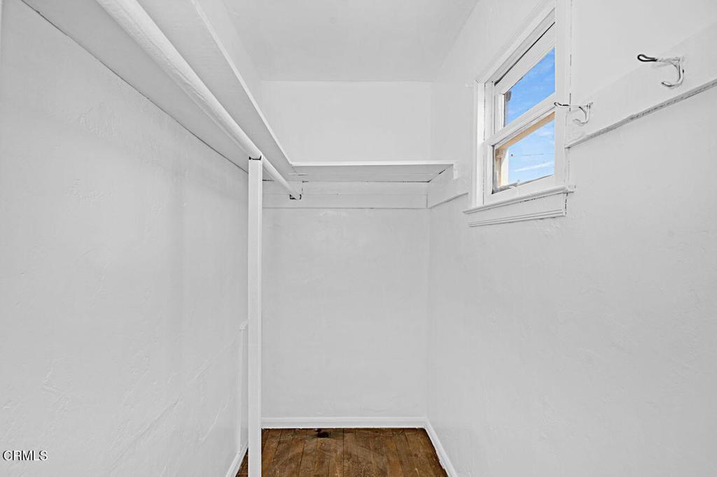 655 E 50th Street Property Photo 25