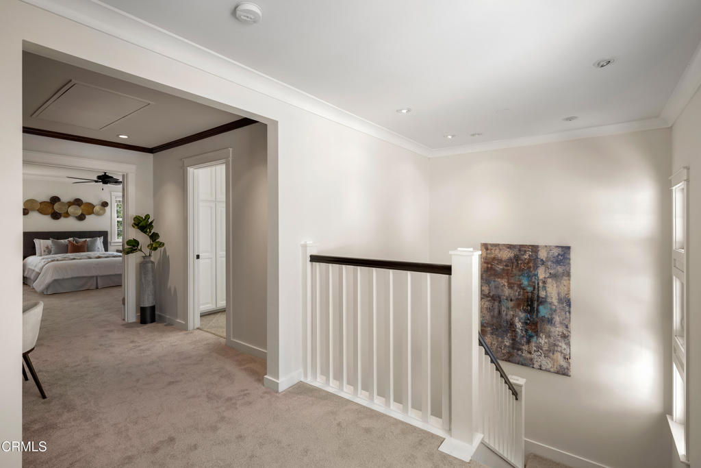 10128 Golden Oaks Avenue Property Photo 18