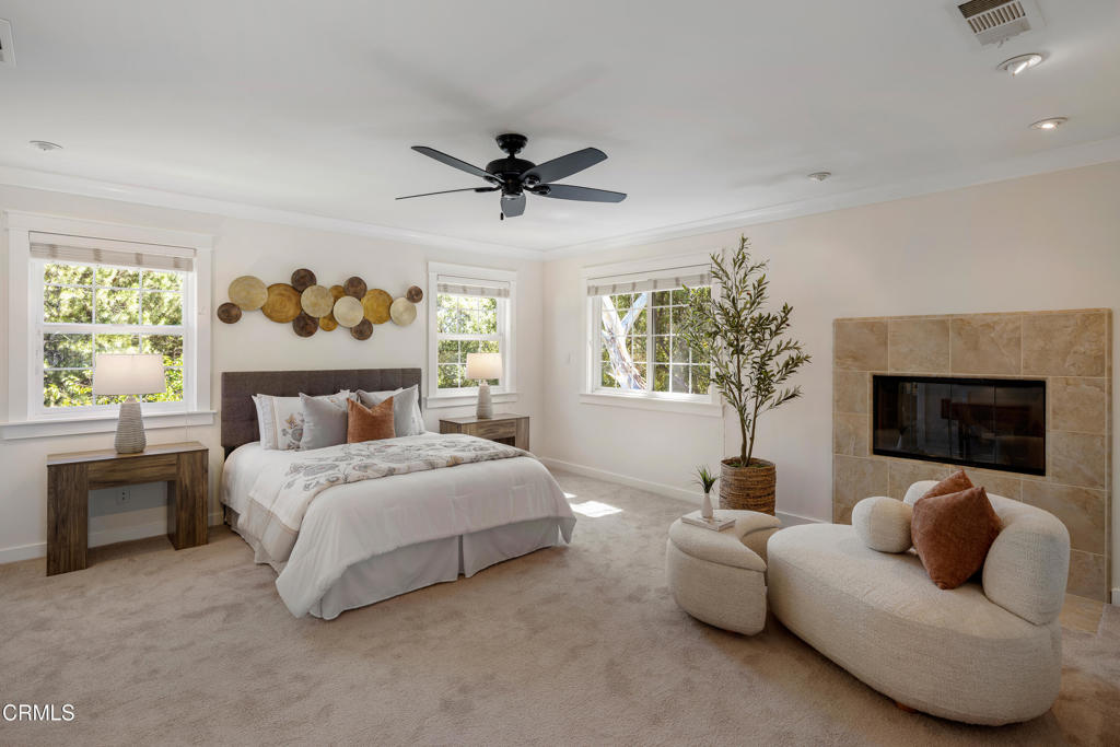 10128 Golden Oaks Avenue Property Photo 20