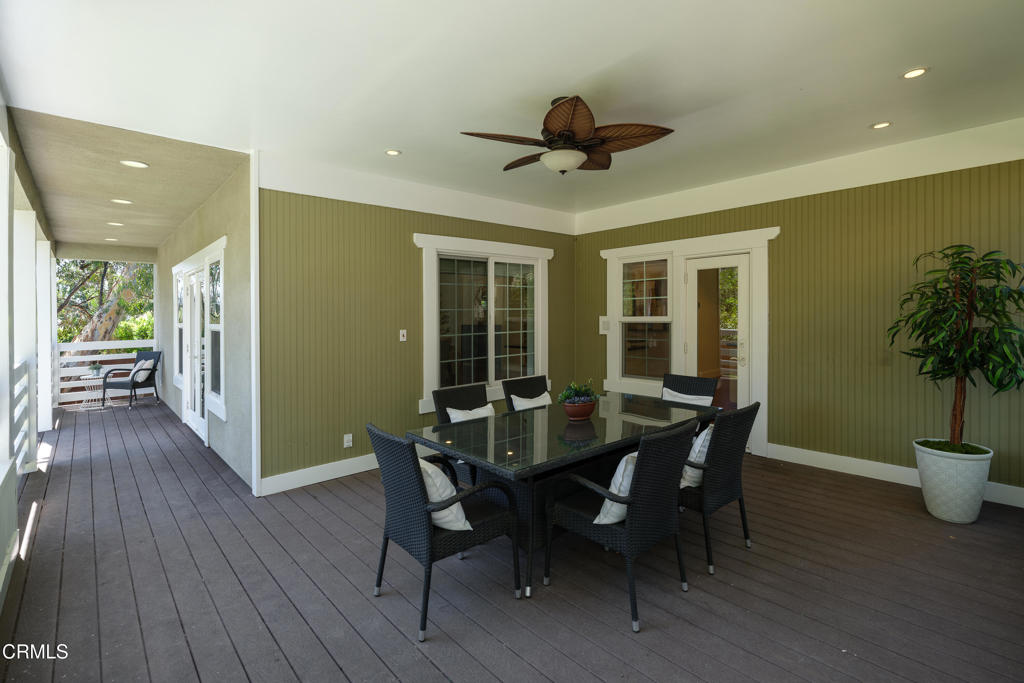 10128 Golden Oaks Avenue Property Photo 40