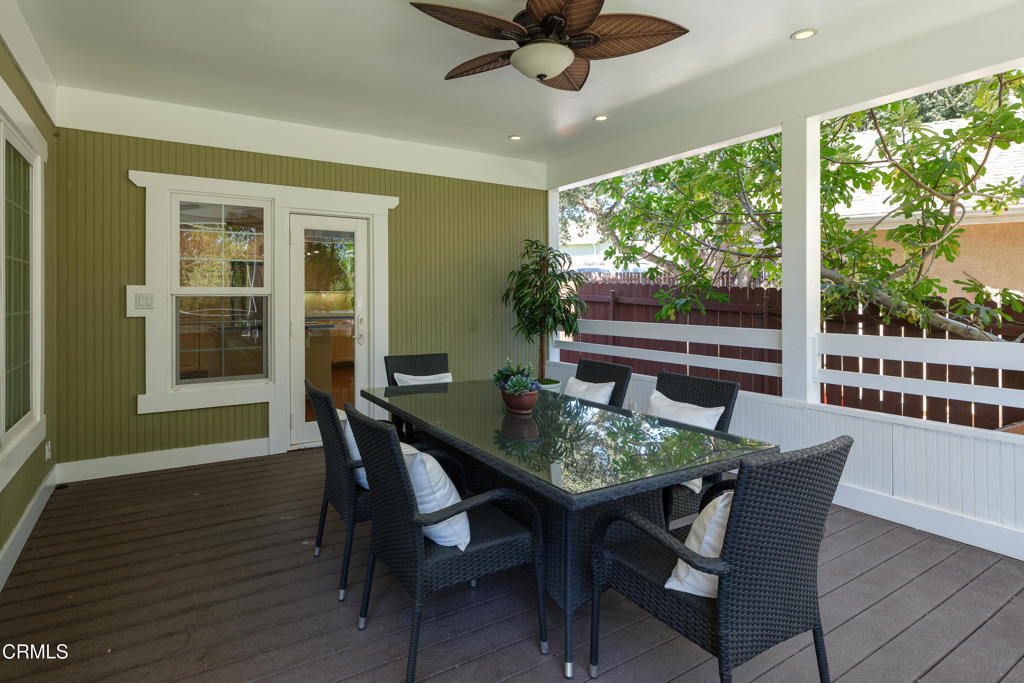 10128 Golden Oaks Avenue Property Photo 41
