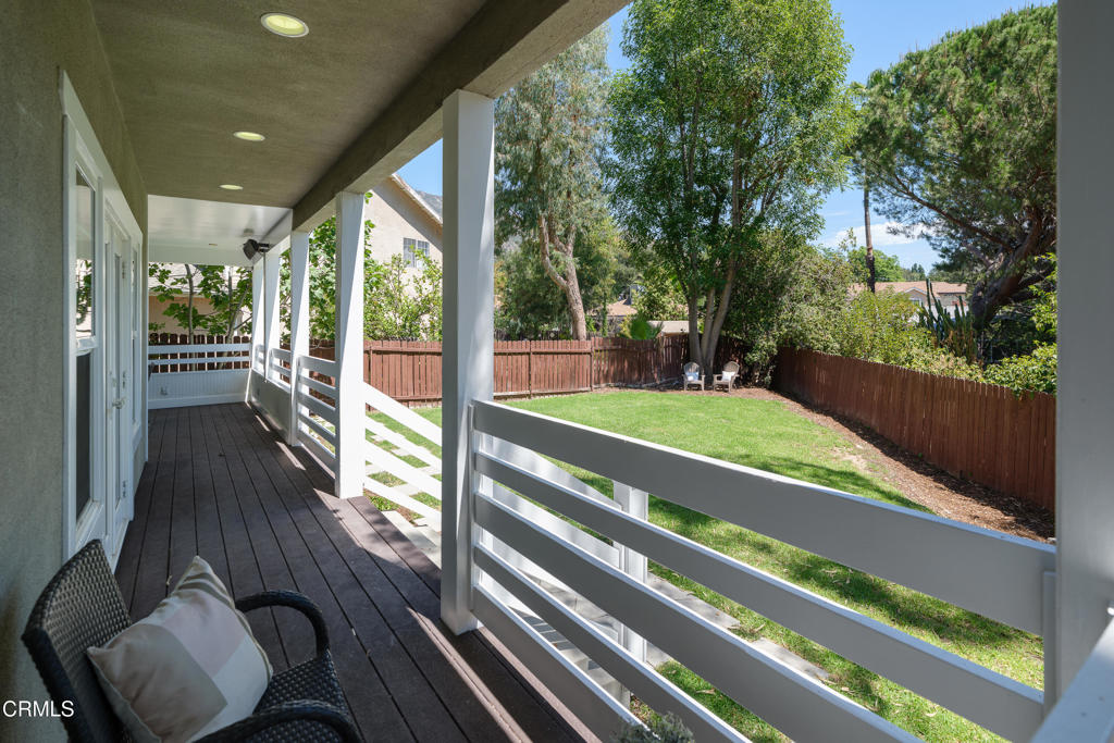 10128 Golden Oaks Avenue Property Photo 45